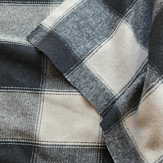 Brushed Faux Wool Check Coating in Black and White 2.1m Remnant