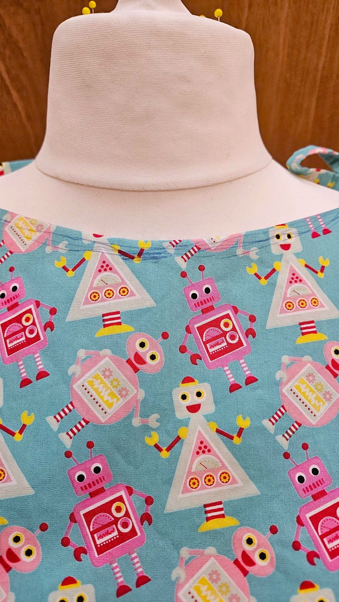Sample Sienna Top in Pink and Blue Robot Cotton - Size 16