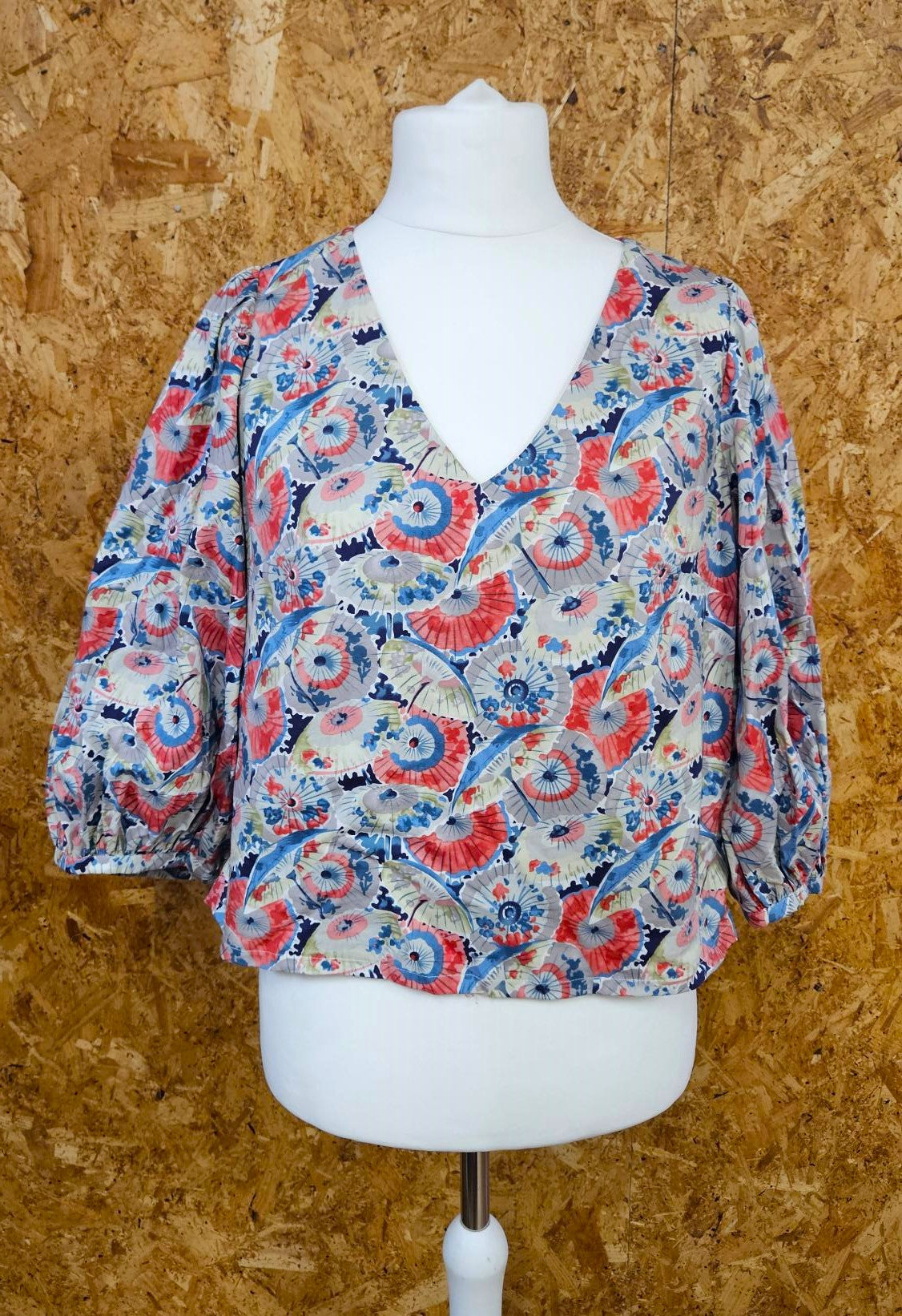 Sample Penelope Hack Top in Red Blue and Grey Parasol Print - Size 16