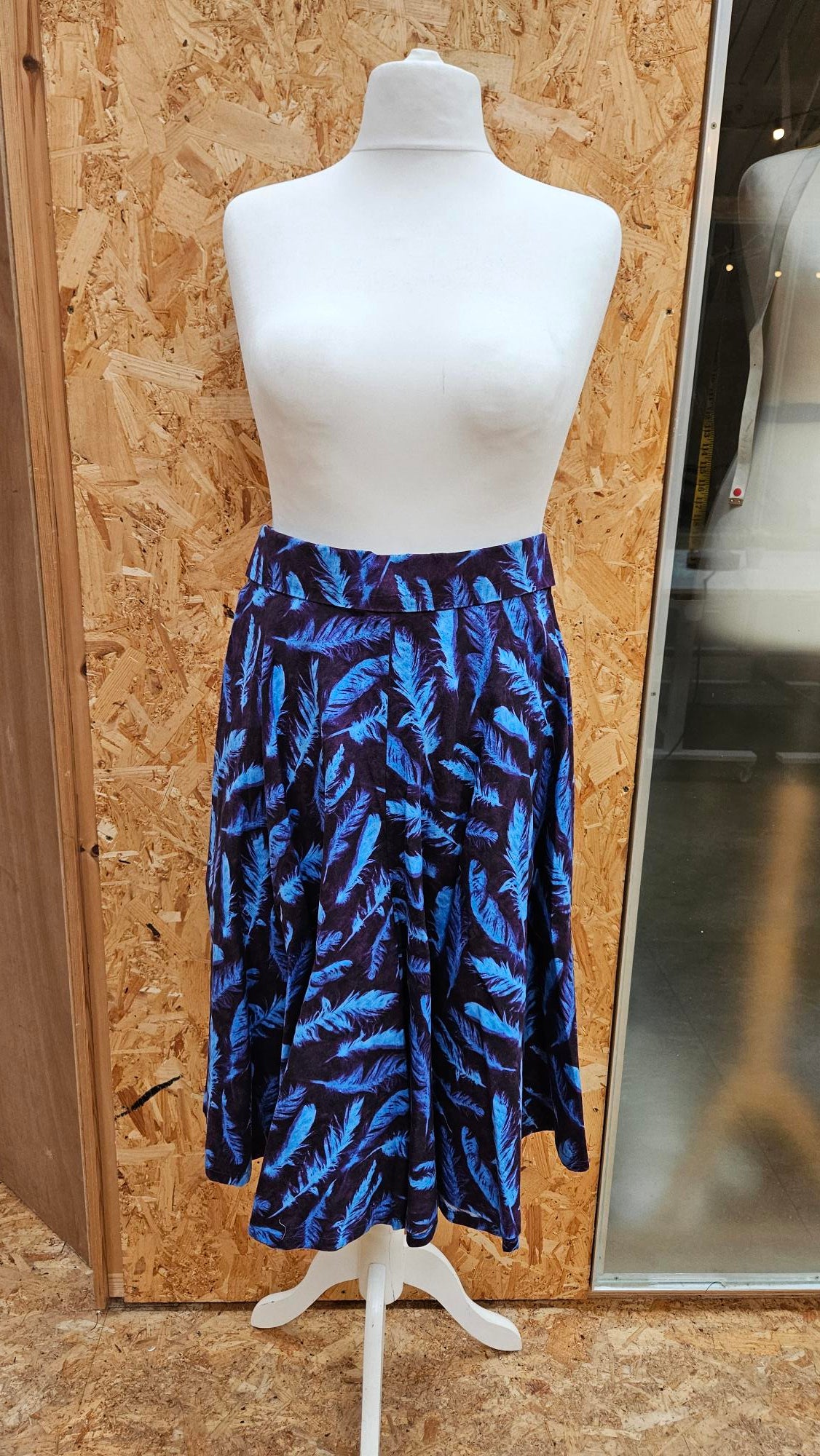 Sample Issey Culottes in Blue Feather Print Cotton - Size 14