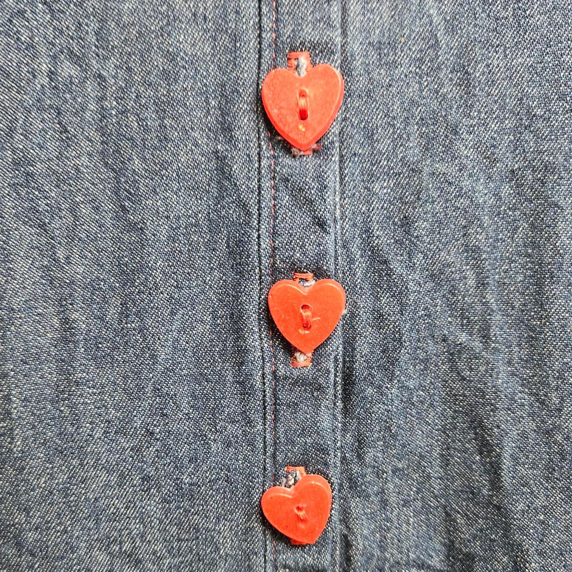 Ethel and Joan Red Heart Resin Buttons - Pack of 6