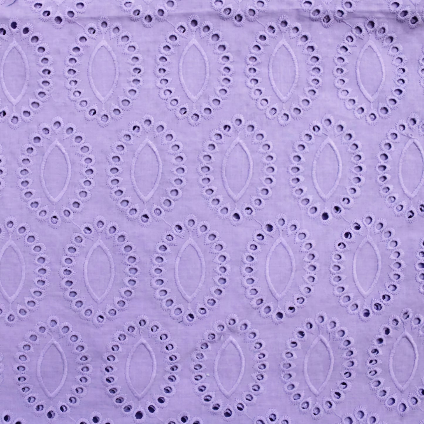 Broderie Anglaise Cotton Ovals in Lilac