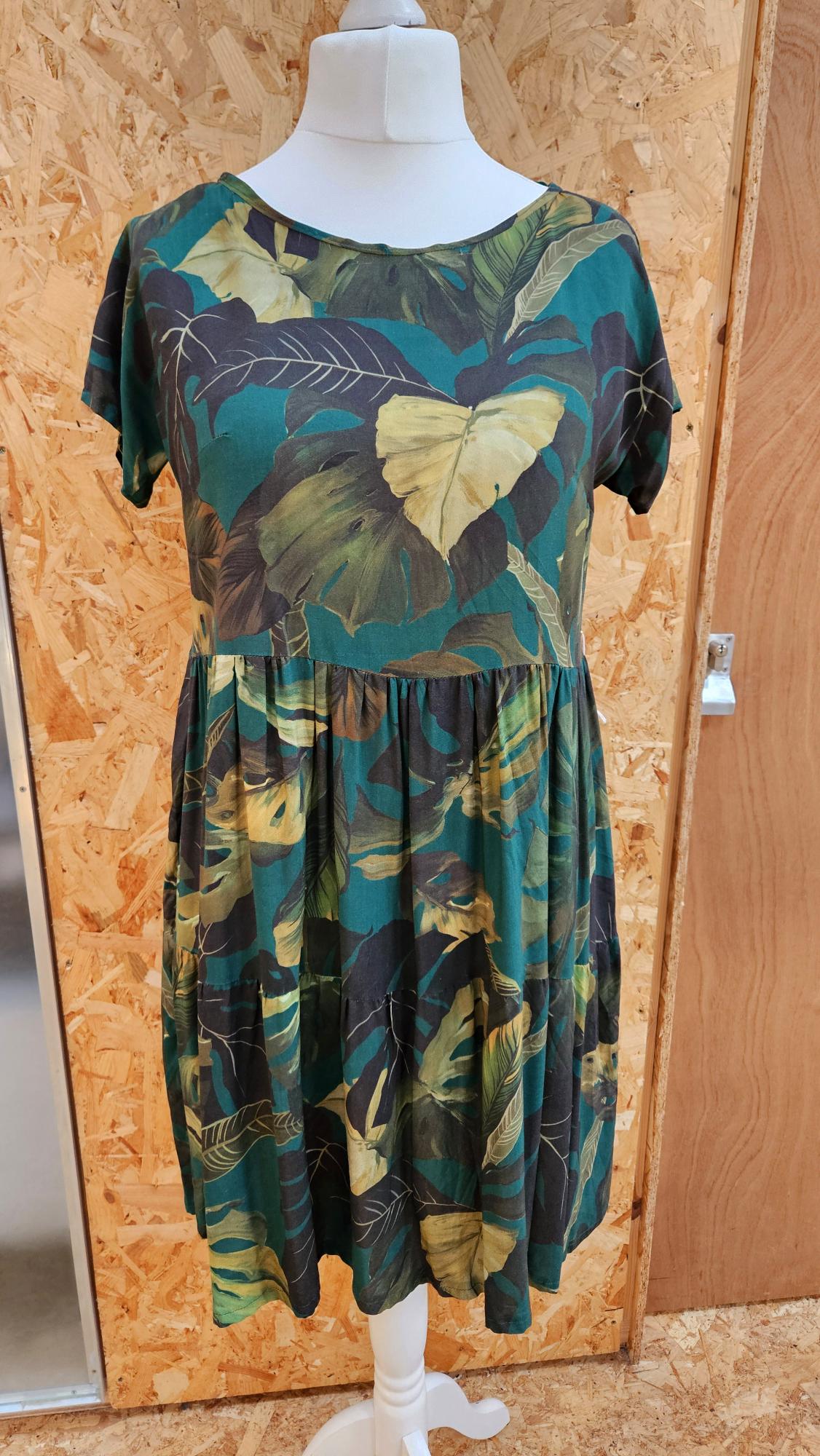 Sample Cassie Dress in Green Leaf Print Viscose Challis - Size 12