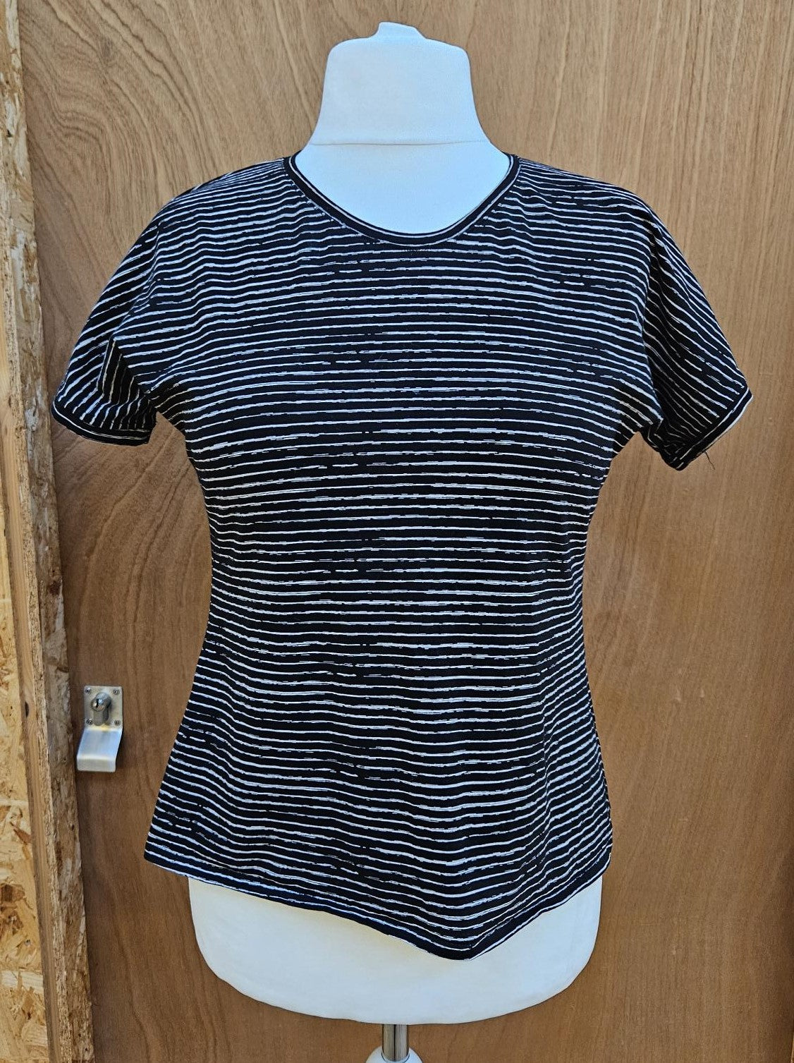 Sample Astrid T-shirt in Black and White Striped Jersey - Size 16