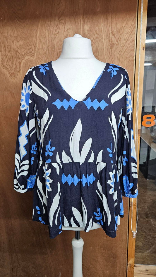 Sample Penelope Top Hack in Fabric Godmother Viscose Crepe - Size 16