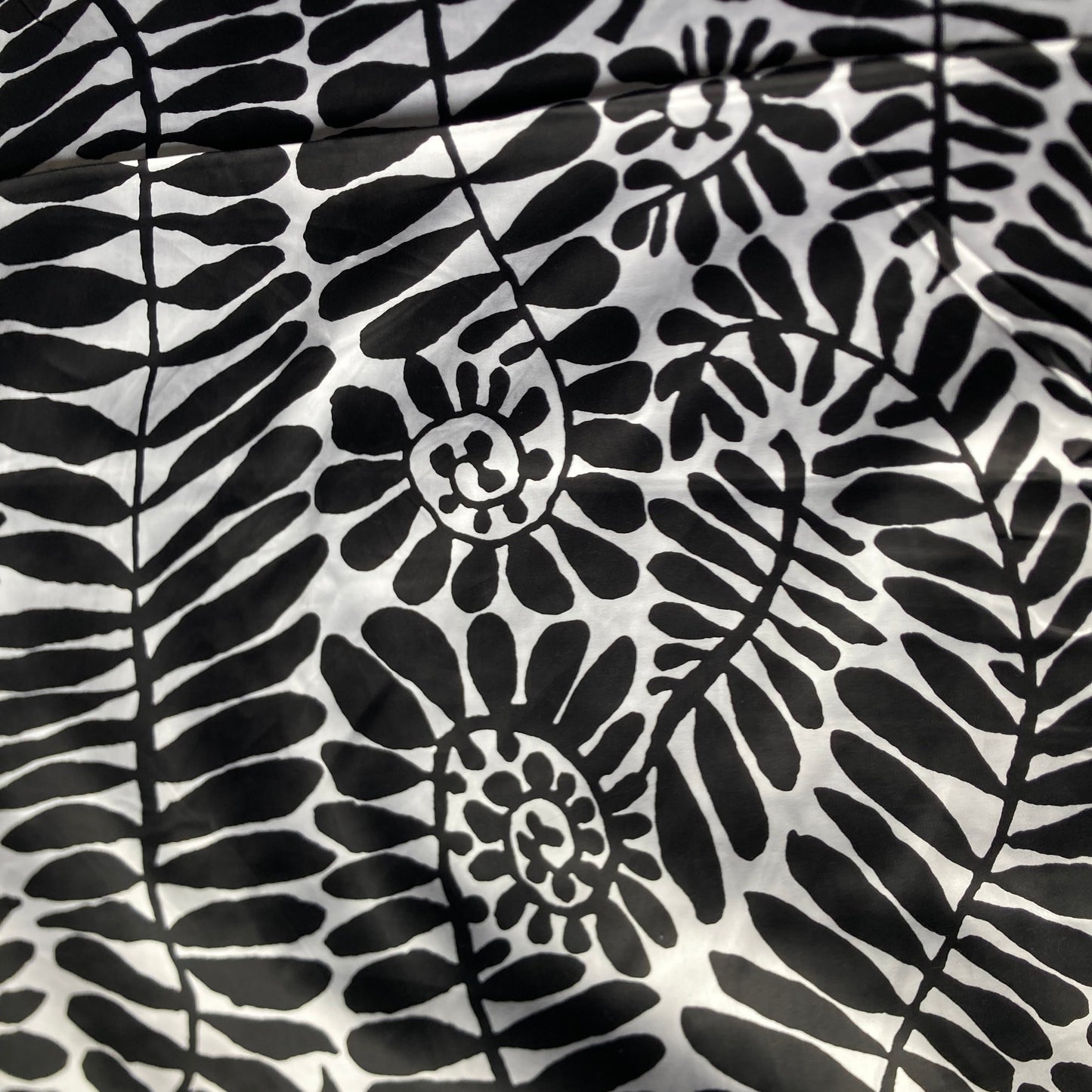 Black and White abstract leaves Extra Wide Cotton Sateen - 1.8m Remnant
