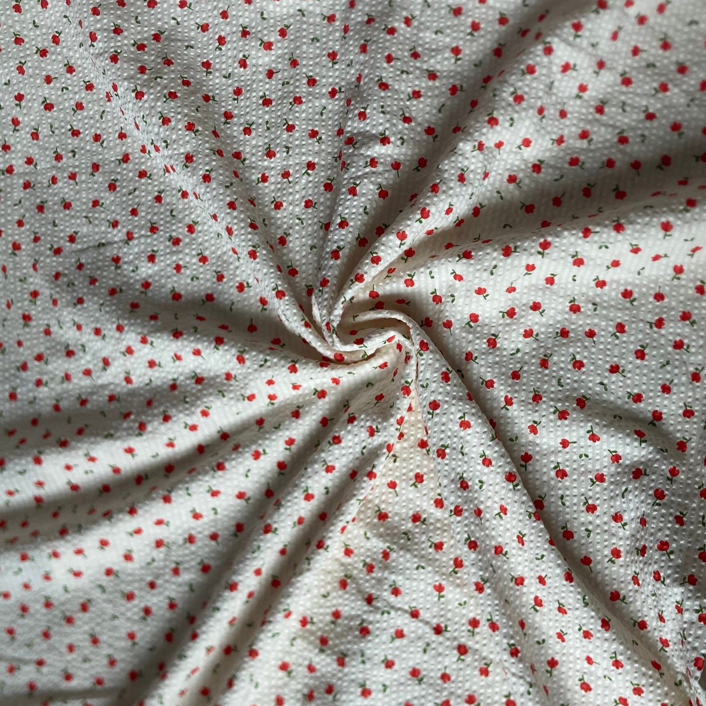 Ditsy Floral Seersucker Cotton in Red and Cream