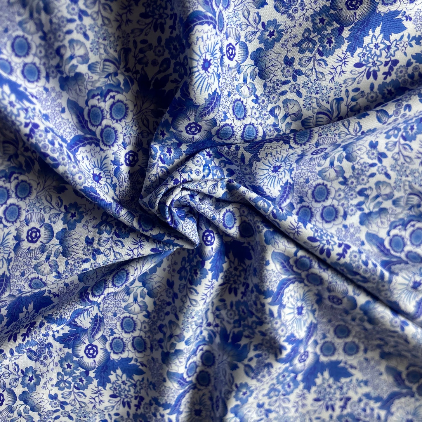 Victoria & Albert Museum Ethereal Garden Cotton Viscose in Blue and White