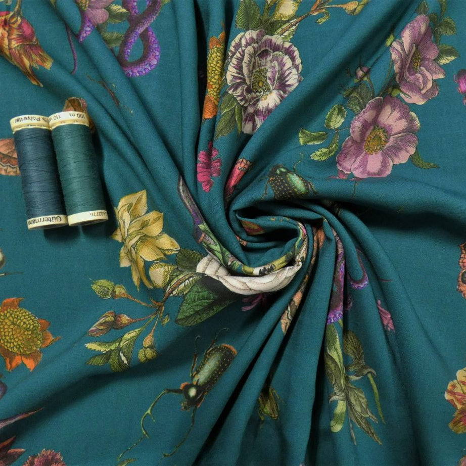 Lady McElroy Cobra Corsage in Teal