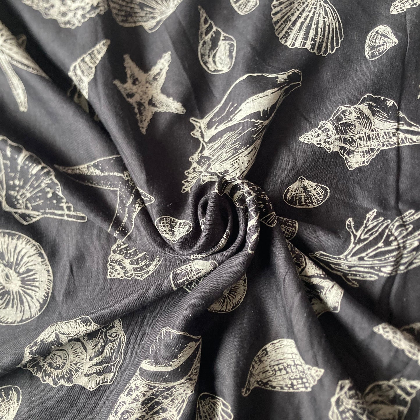 Shell Print Linen Viscose Blend in Black and Cream