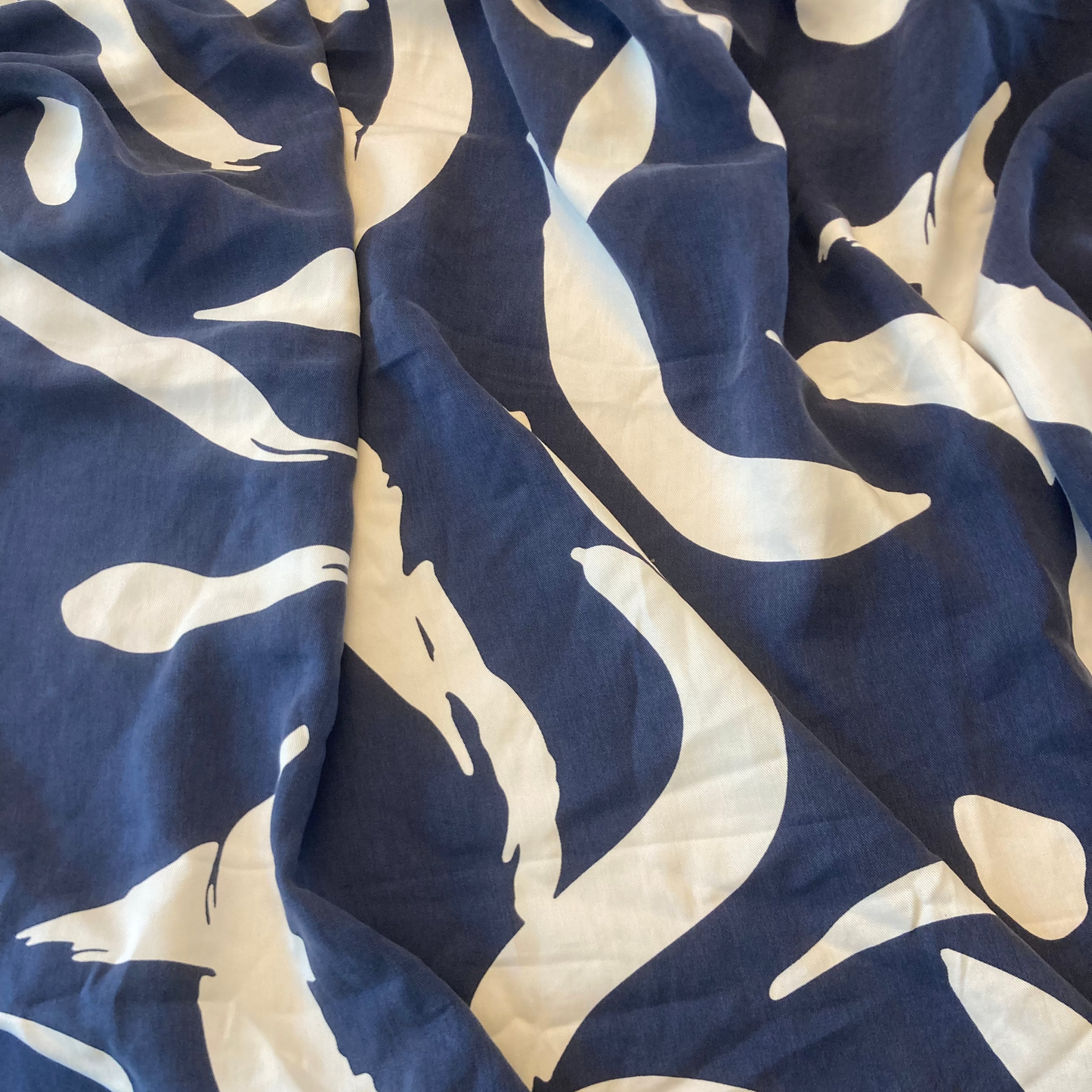 Abstract Navy Blue and White Print Viscose twill Remnant - 3.2m