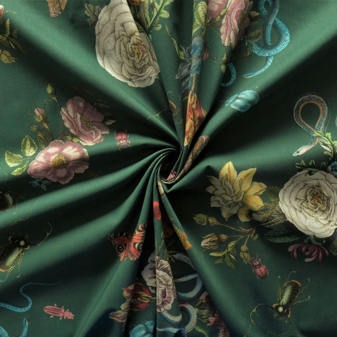 Lady McElroy Cobra Corsage in Bottle Green